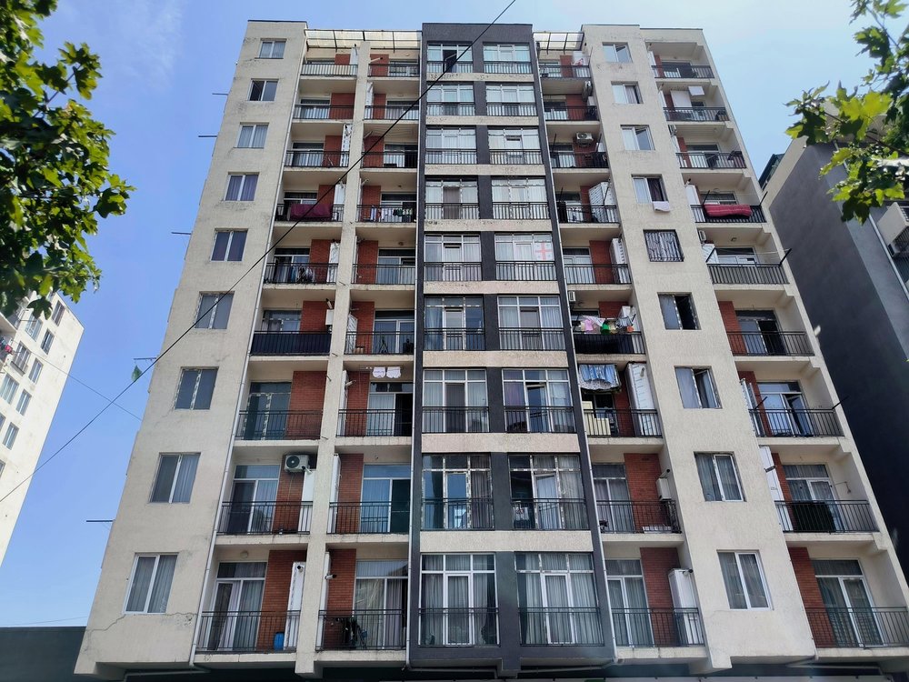 Zurab Pataridze St, 1