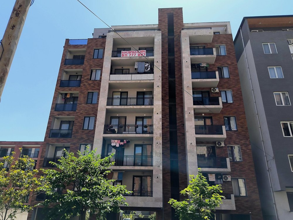 Davari St, 42